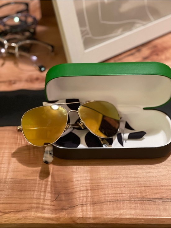 Kate Spade Sunglasses with Green Case FRAME AND CASE ONLY. My rx is in the frame main image 4